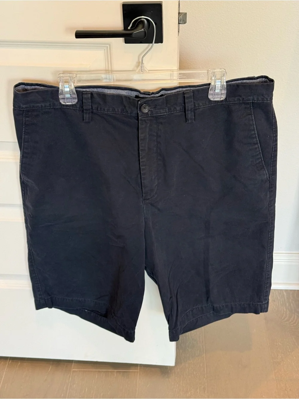 Banana Republic Men's Navy Flat Front Casual Shorts
